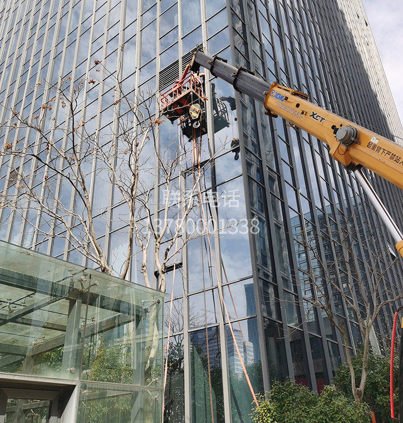 諾富特酒店幕墻玻璃更換